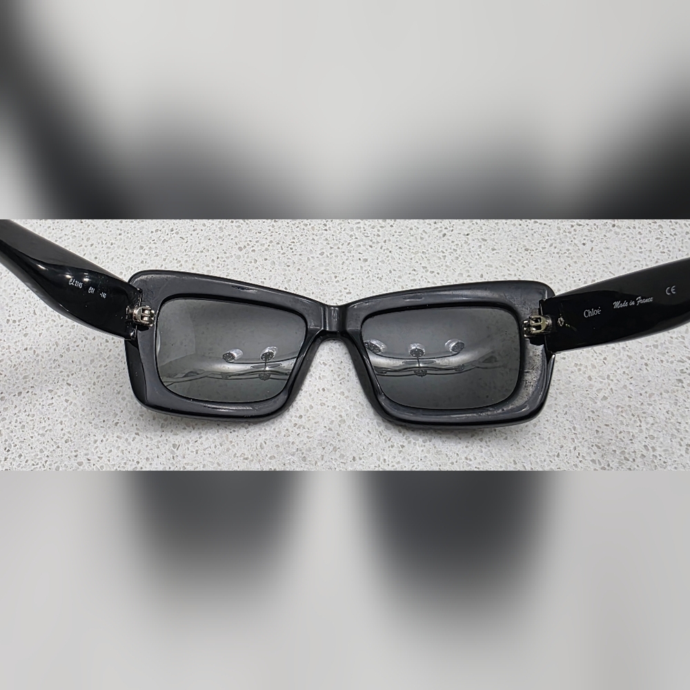 CHLOE Black Rectangular Sunglasses. Made in France. - Picture 3 of 5